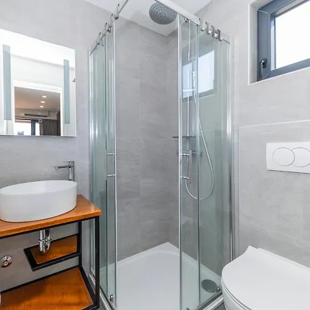 Paradisum Sub Sole * Tisno