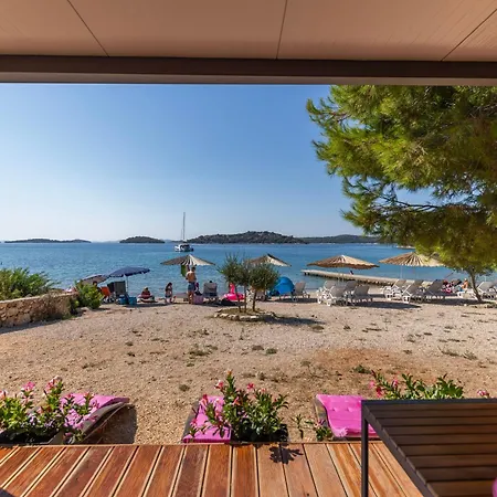 Paradisum Sub Sole * Tisno