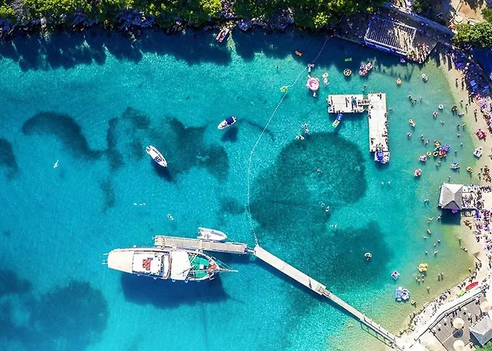 Campsite Paradisum Sub Sole Tisno